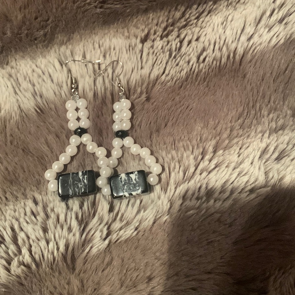 Black and white long fashion earrings